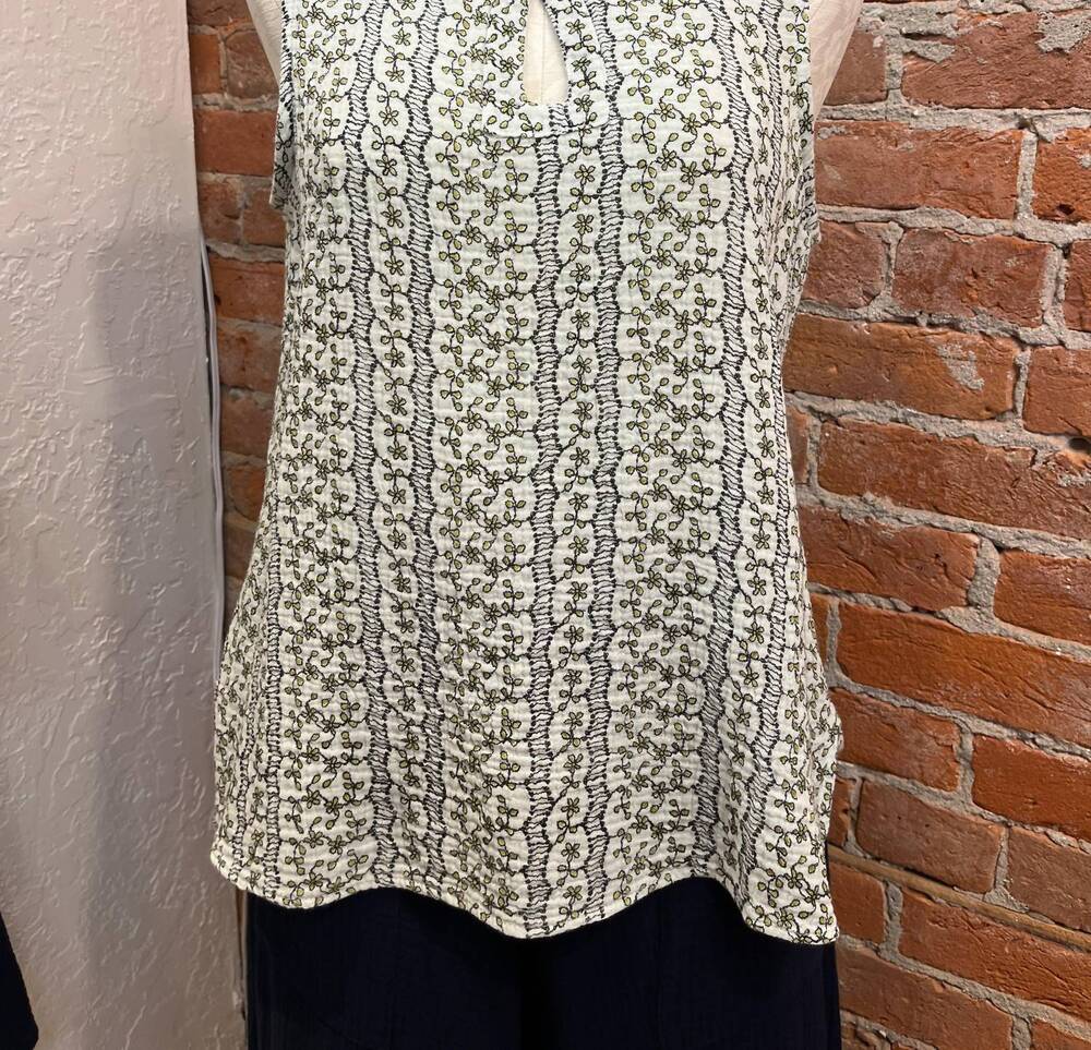 NEW COLOR ME COTTON women's scoopneck sleeveless shirt in mint print